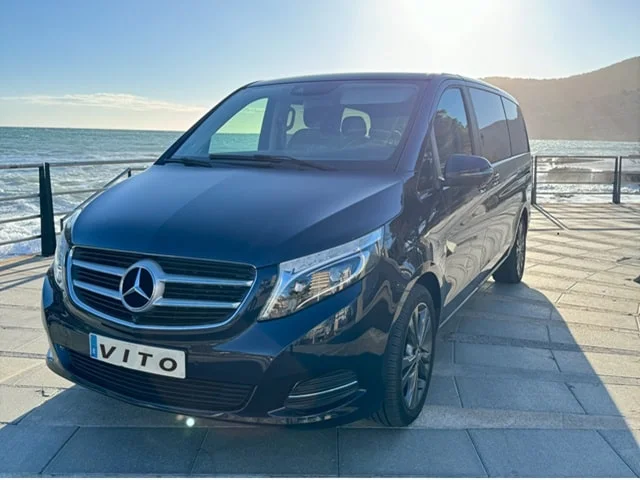 Imagen frontal mercedes vito transfers